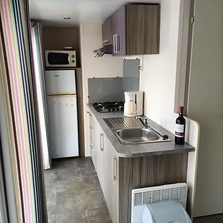 Luxe 6 Persoons Lei Suves Cote D'azur Roquebrune-sur Argens مكان تخييم *
