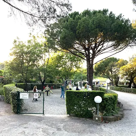 مكان تخييم Luxe 6 Persoons Lei Suves Cote D'azur Roquebrune-sur Argens *