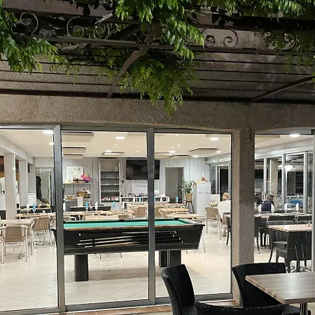 Luxe 6 Persoons Lei Suves Cote D'azur Roquebrune-sur Argens مكان تخييم *